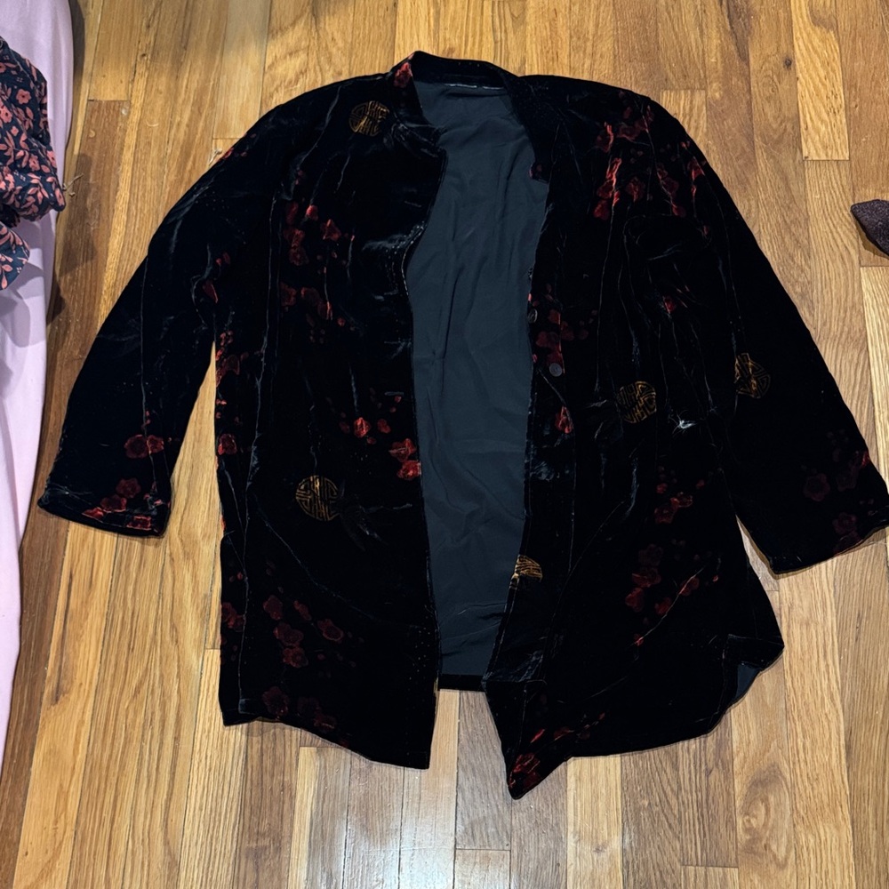 Elegant Black Velvet Women's Jacket